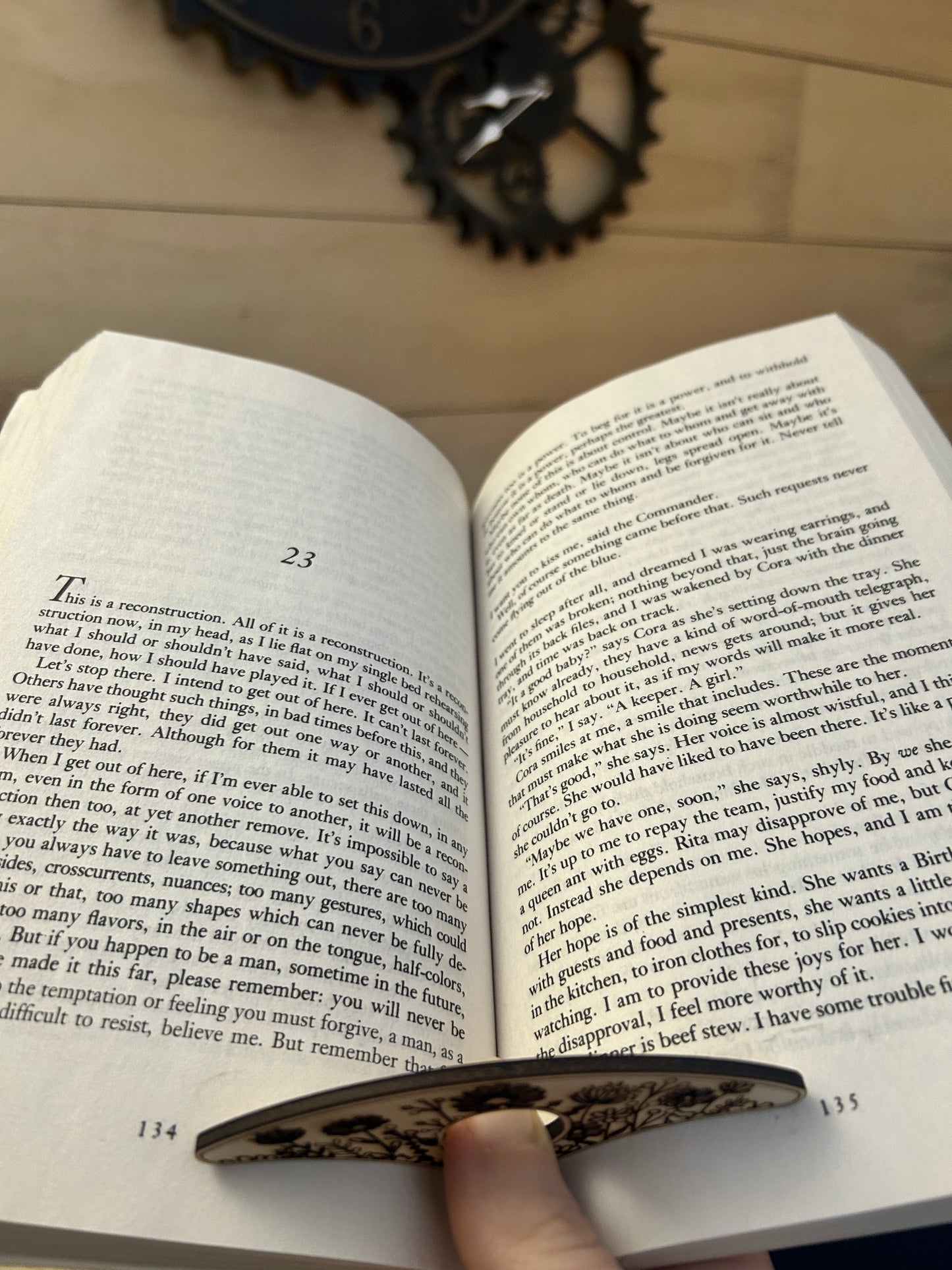 Floral Book Page Holder | Thumb Book Holder