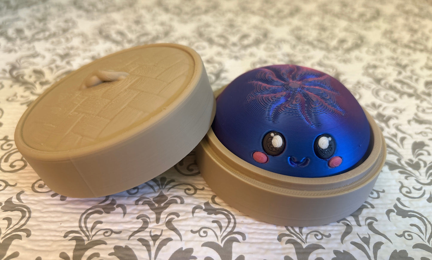 Large Dumpling Clicker with Lid - Pink/Purple Swirl