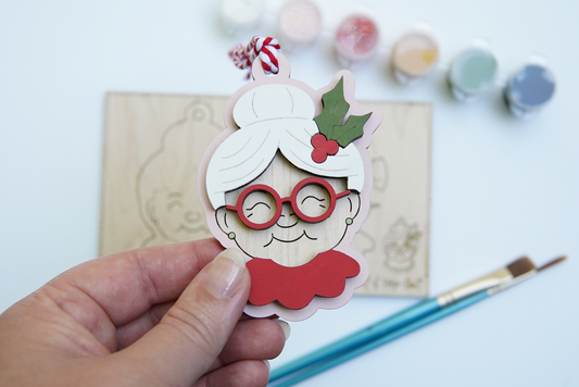 Mrs. Claus Paint and Pop-Out Ornament Kit