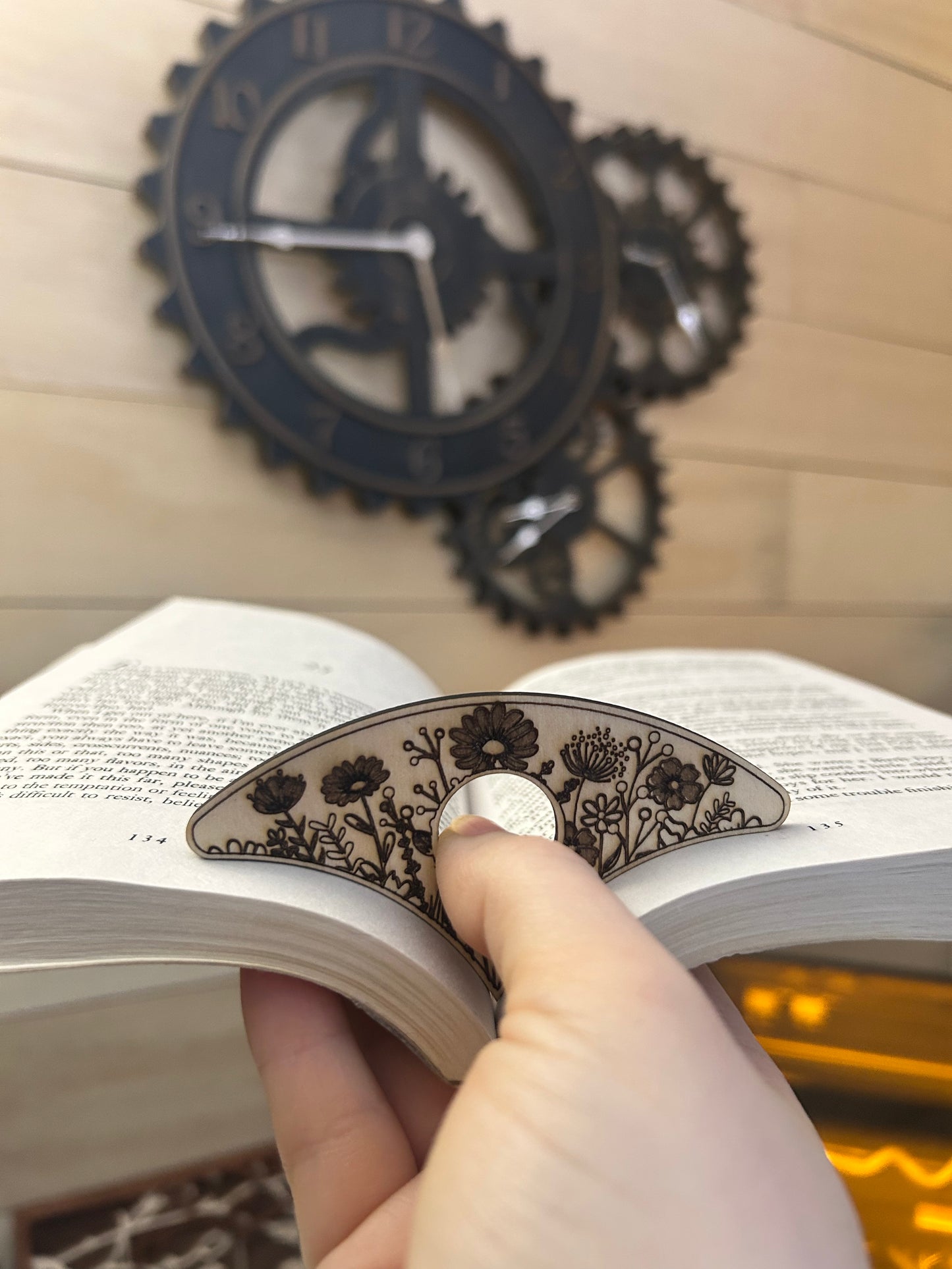 Floral Book Page Holder | Thumb Book Holder