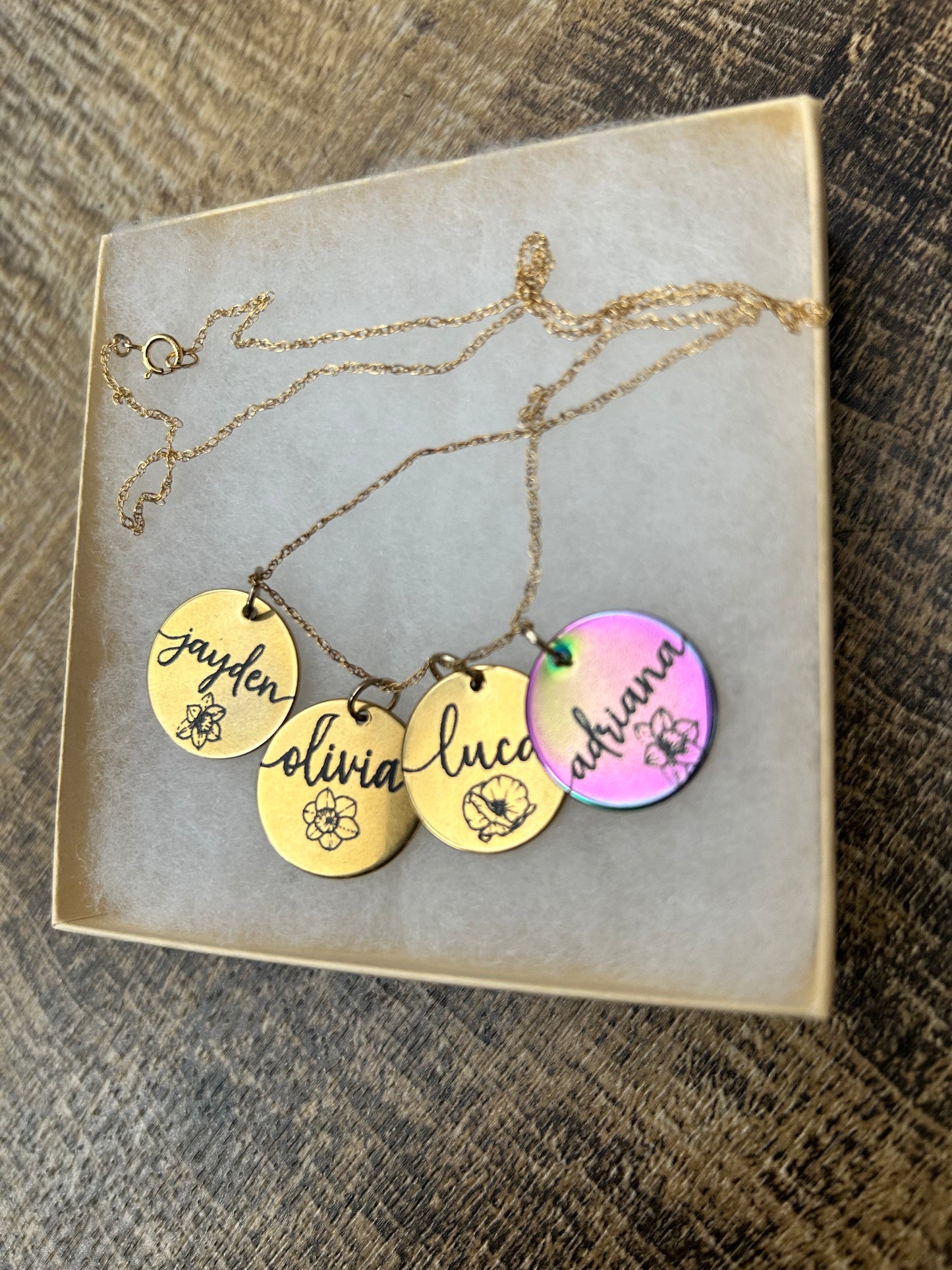 Engraved Pendant Name Necklace