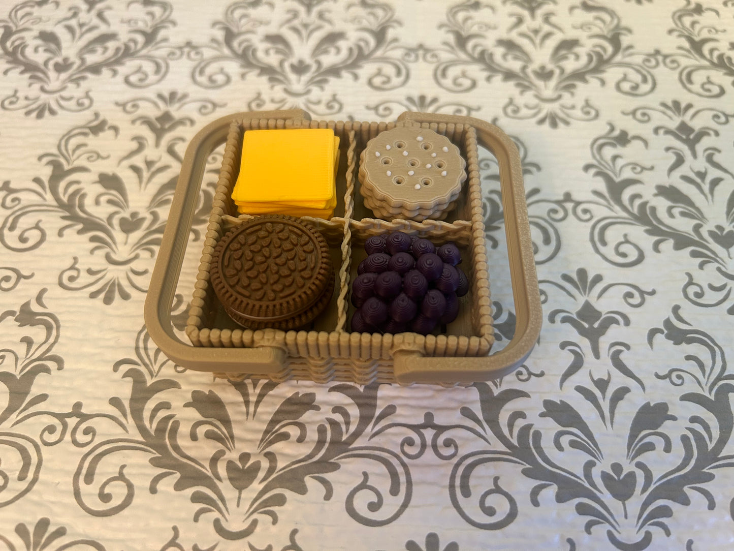 Picnic Basket 4-Clicker