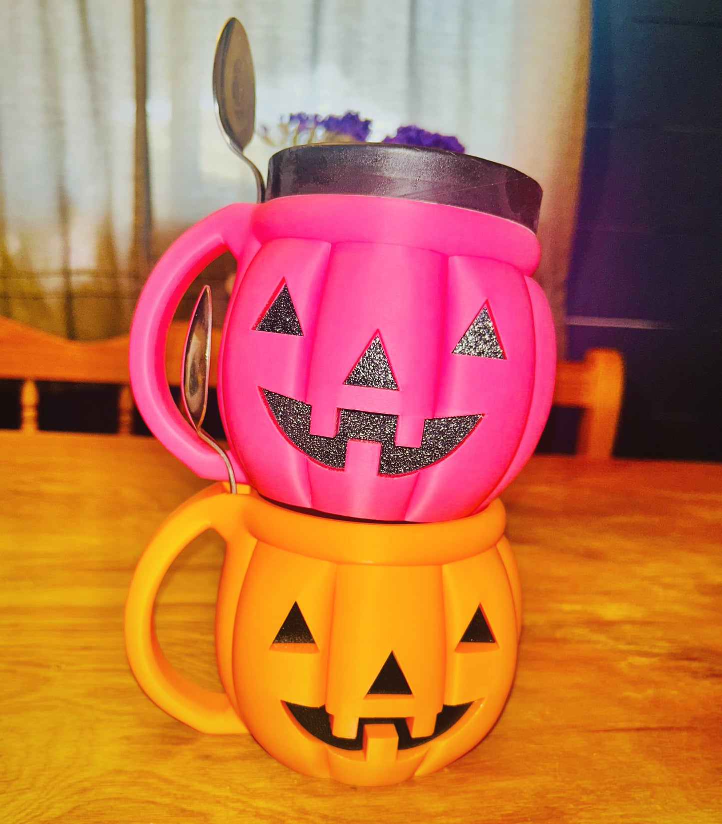 Jack-O-Lantern Ice Cream Pint Holder with Spoon Slot